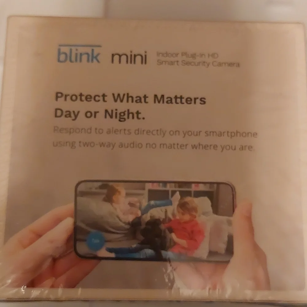 Blink Mini – Compact indoor plug-in smart security camera, 1080p HD…